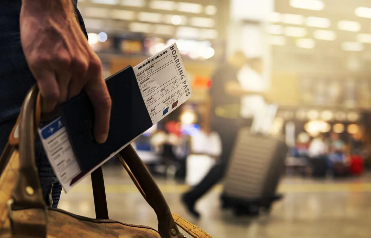 Paperless Airports: How Airlines Are Adopting Digital Identity in Compliance With Regulation in 2026
