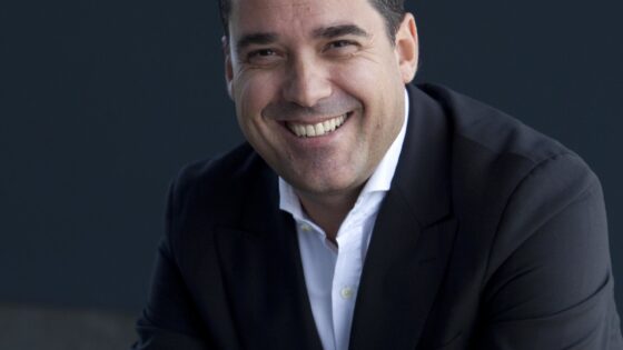 retrato Javier Mira